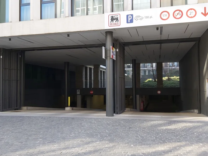 Parking - Delhaize Cadix