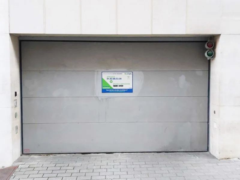 Parking Deux Églises Arts-Loi