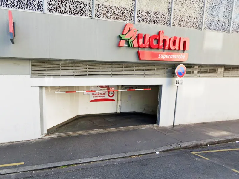 Parking Auchan Garibaldi