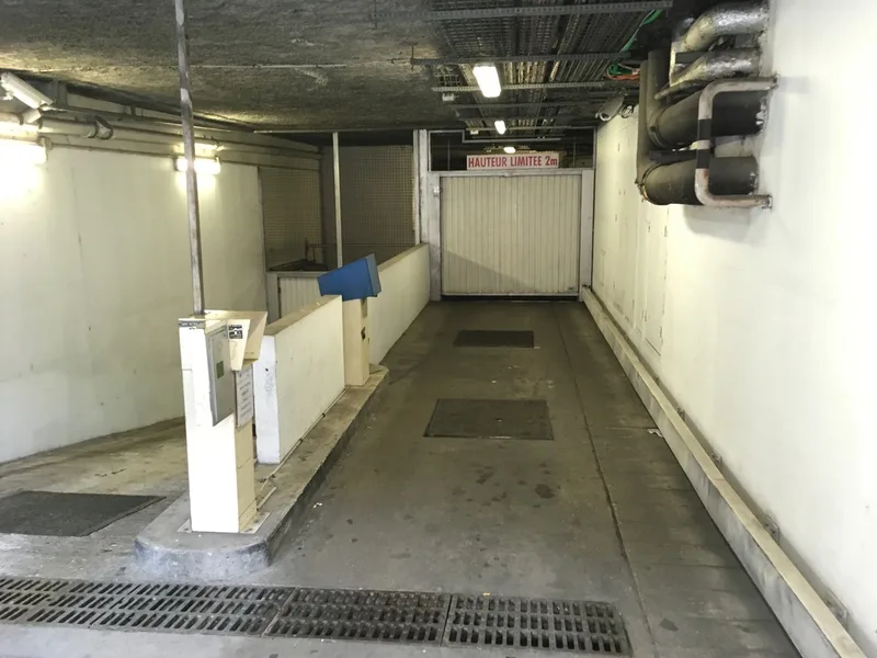 Parking Boulevard de Grenelle