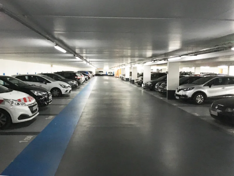 Parking Quai de Stalingrad