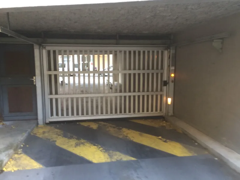 Parking Lacassagne - Lyon 3e