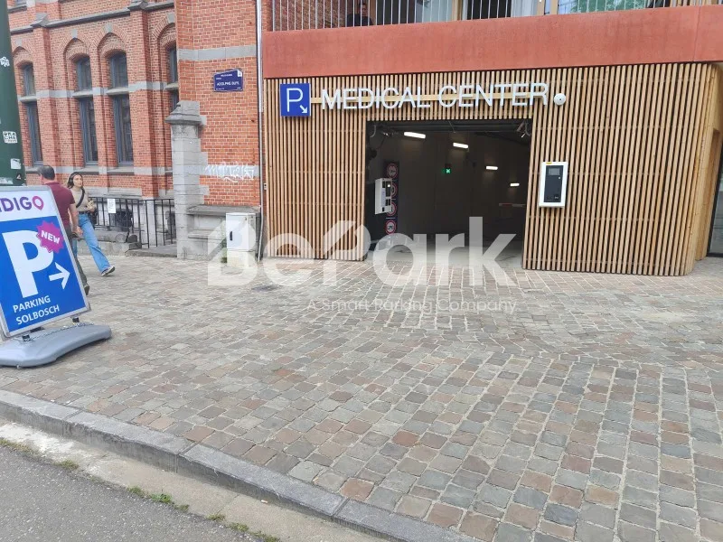 Parking Avenue Adolphe Buyl 110 (Ixelles)