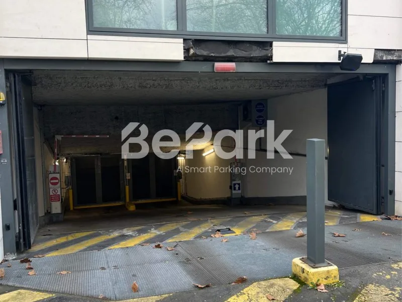 Parking à louer à Malakoff – Rue Raymond David 10